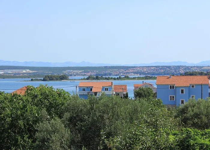 With Parking Space Kraj, Pasman - 8213 *