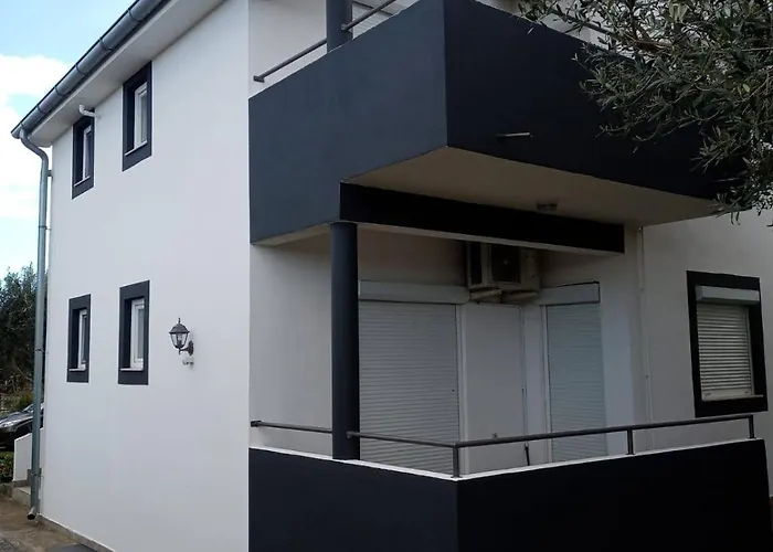 With Parking Space Kraj, Pasman - 8213 Lägenhet *