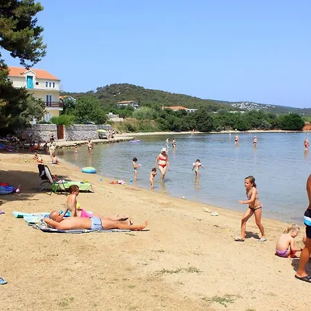 With Parking Space Kraj, Pasman - 8213 * 特孔