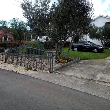 With Parking Space Kraj, Pasman - 8213 *