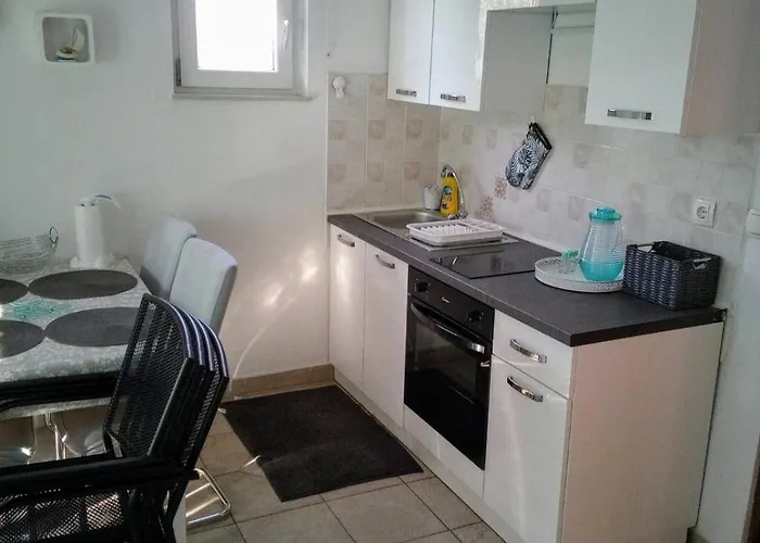 Διαμέρισμα With Parking Space Kraj, Pasman - 8213 *